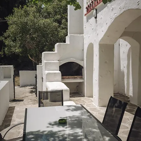 Kiveli Sea Side Country Sani Holiday home Elani