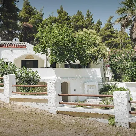 Kiveli Sea Side Country Sani Holiday home